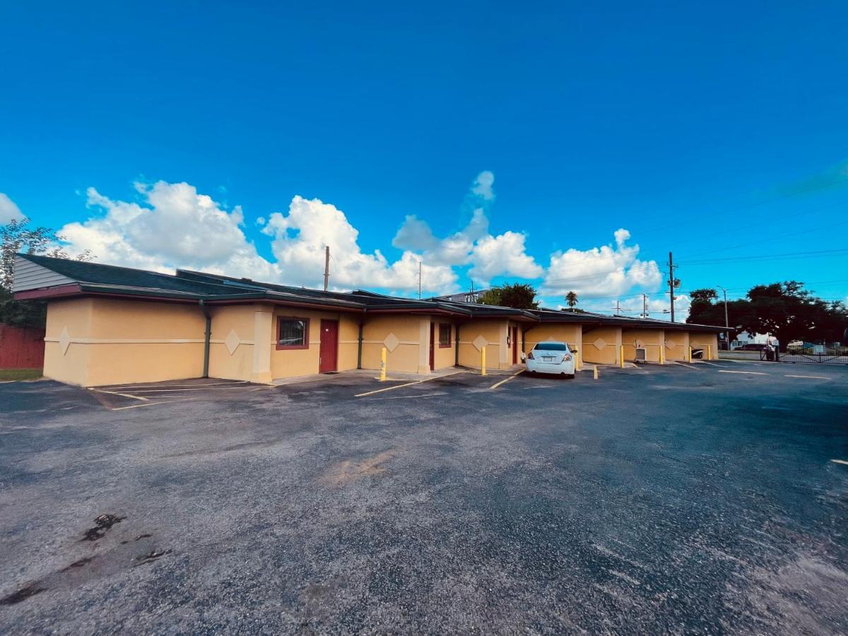Royal Palms Motel & Rv Park Nova Orleães Exterior foto